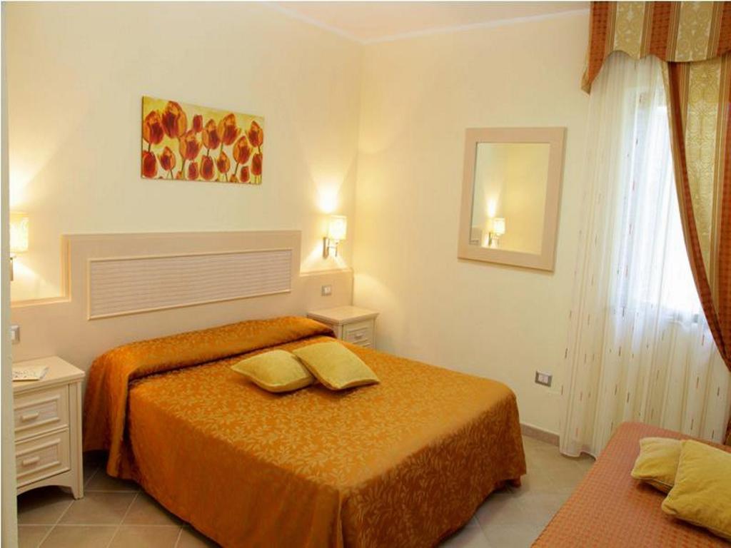 Blu Tropical Resort Zambrone Δωμάτιο φωτογραφία
