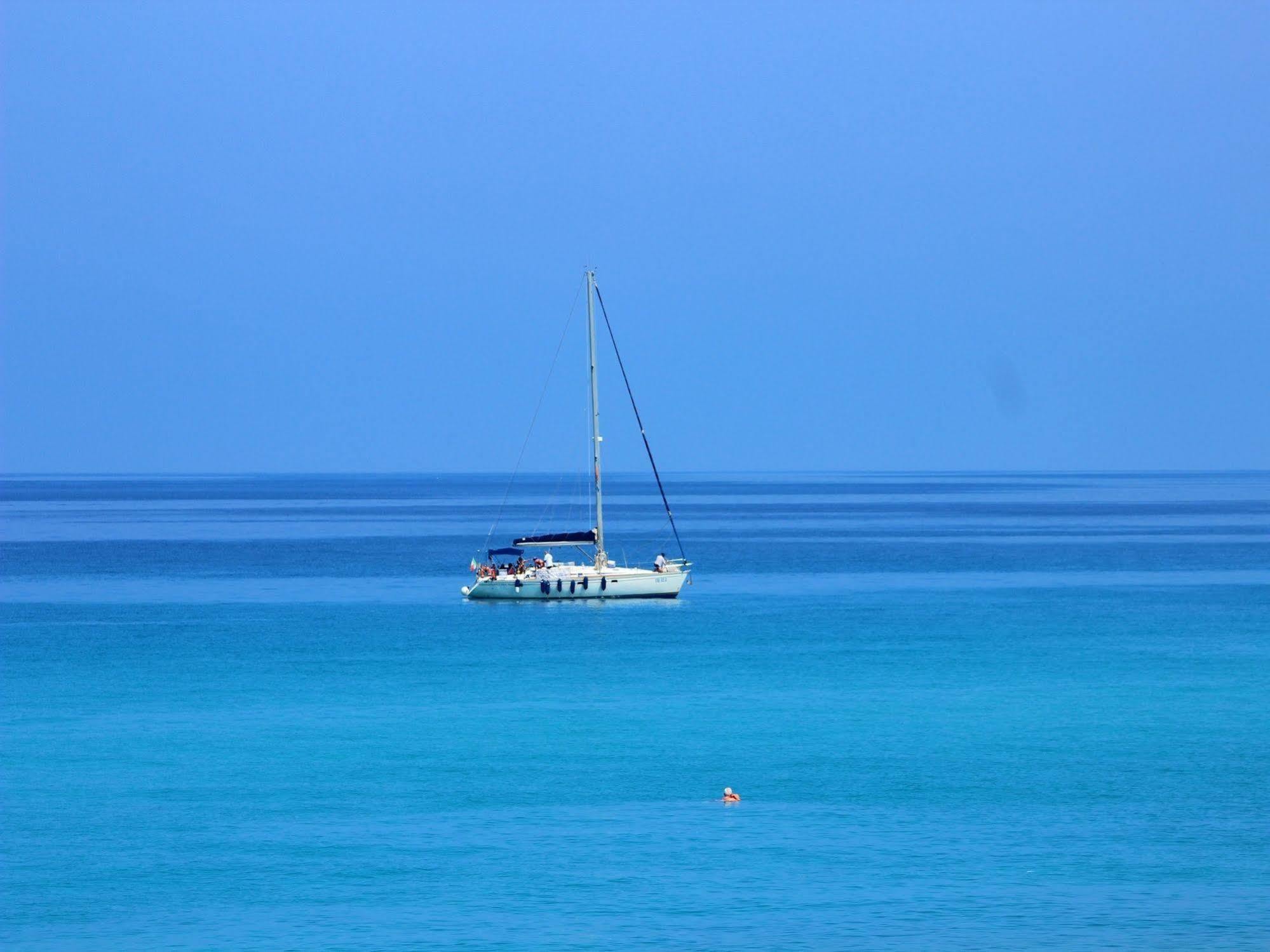 Blu Tropical Resort Zambrone Εξωτερικό φωτογραφία